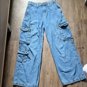 Universal Thread women’s  Relaxed Blue Jeans